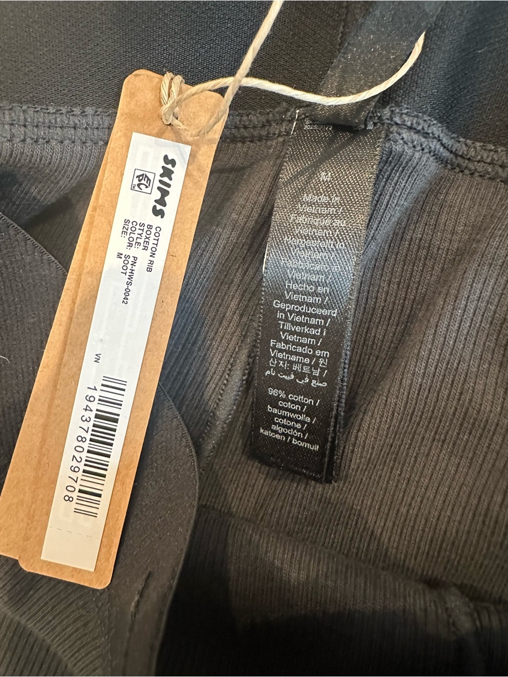 SKIMS NWT Ribbed Biker Shorts in Black - Picture 3 of 3